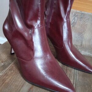 Jessica Simpson Women's Size 10 Grijalva Pointed Toe Platform Pump